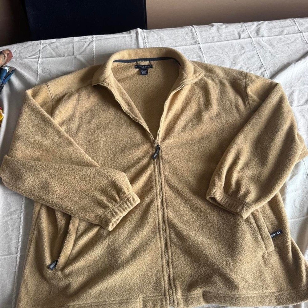Ivy Crew tan polyester fleece jacket in size L